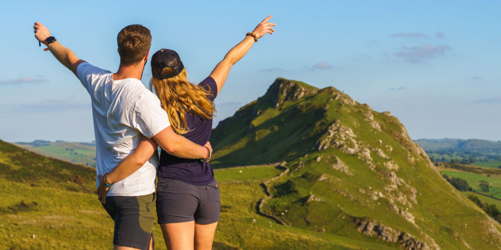 🐉 Hiking the Dragon’s Back in the Peak District | Chrome Hill ...