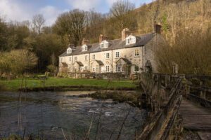 Chee Dale Stepping Stones – A 3.5 Mile Circular Walk