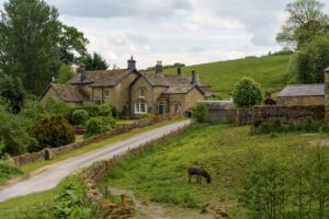 Bakewell & Chatsworth Circular Walk from Ashford in the Water