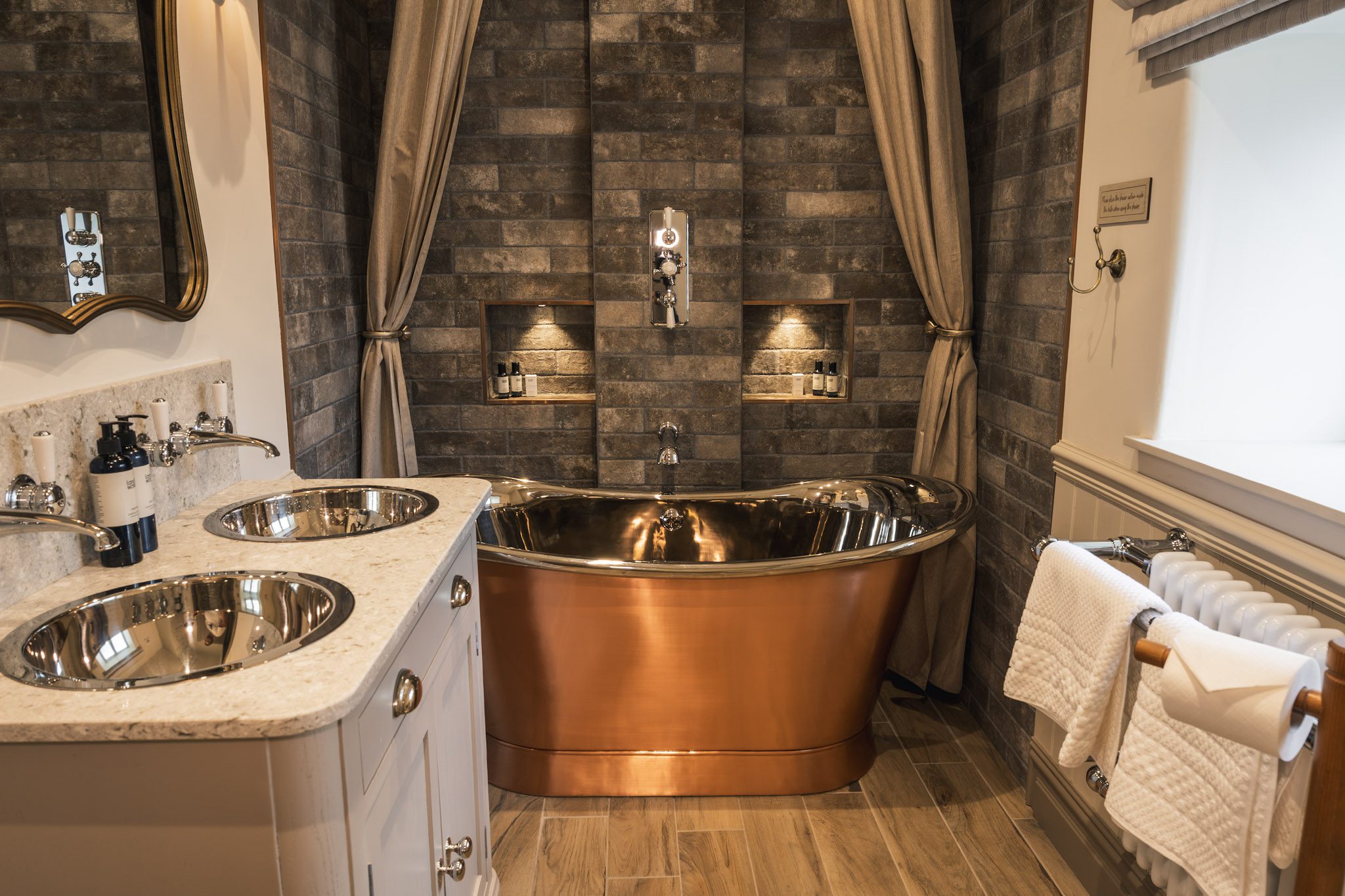 A Charming Country Cottage Just Minutes From The Monsal Dale & Trail