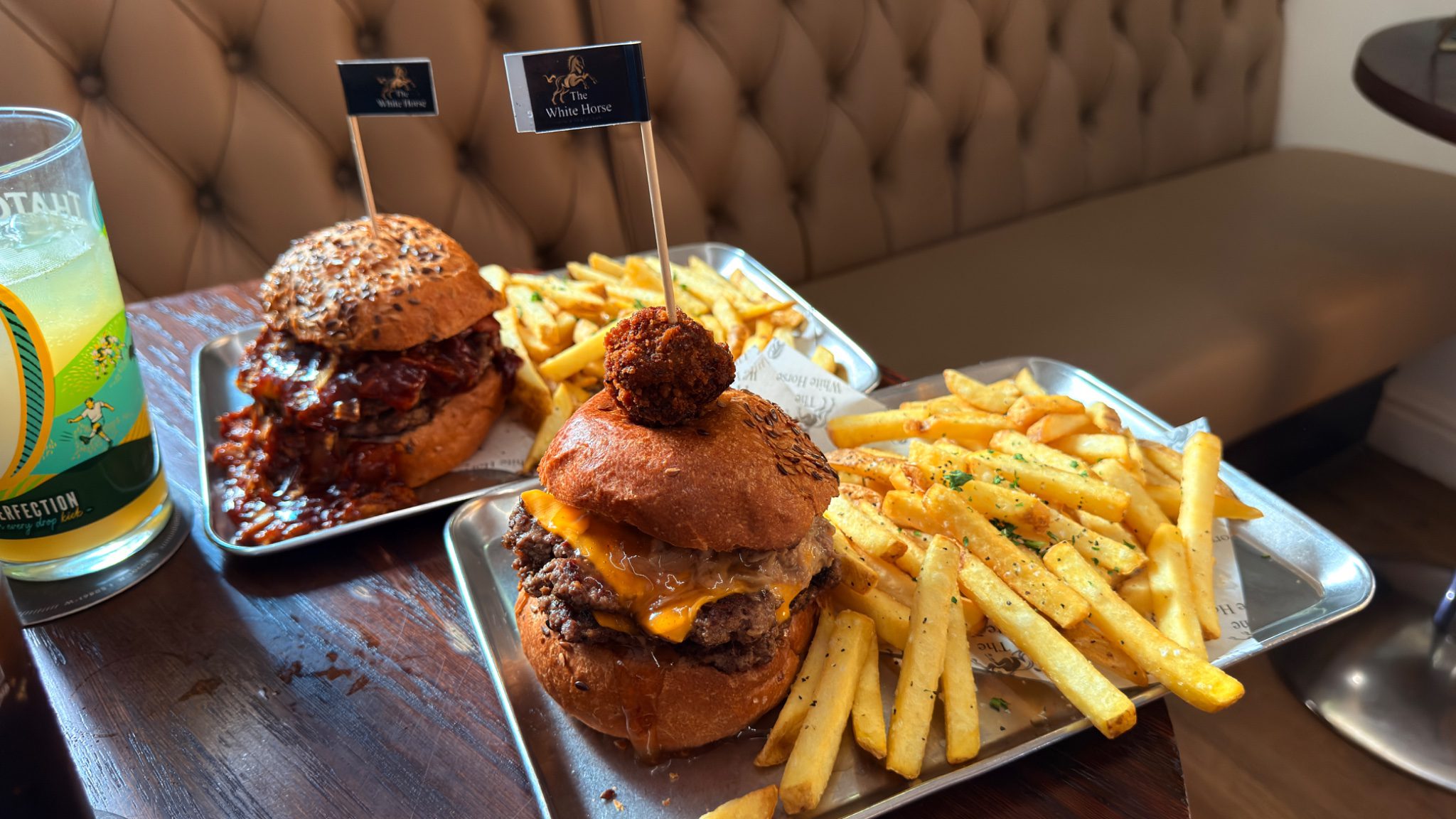 Amazing Burgers At The White Horse – Builth Wells